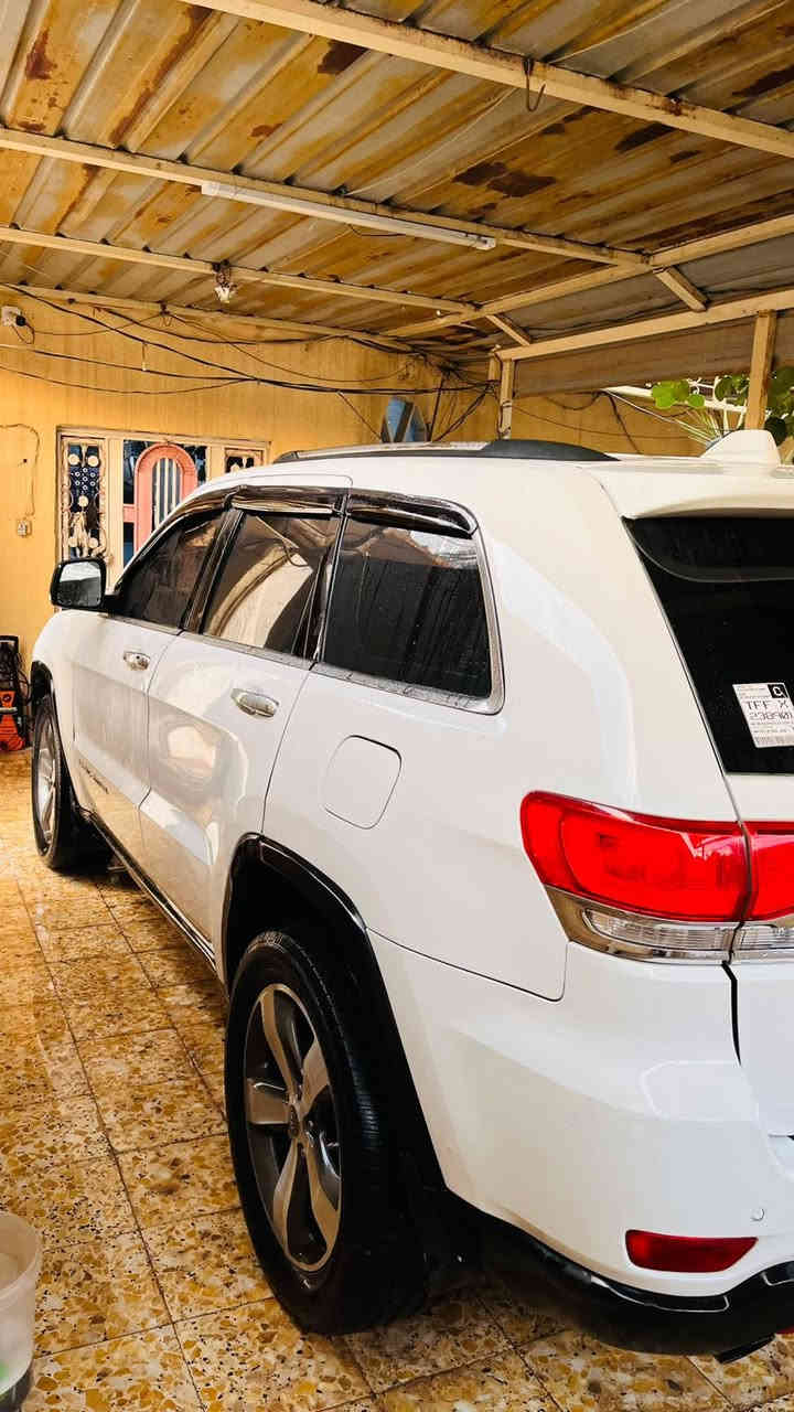 السلام عليكم سياره جيب موديل١٤ وارد خليجي ادوات فول مواصفات بيهه طخه بلخشم مال جاملغ مكفول من الكص  كير ومكينه باكيت المكينه ٣٦٠٠ السعر١١٠وبيهه مجال حك الجيه المكان العماره ميسان  الاستفسار***********
