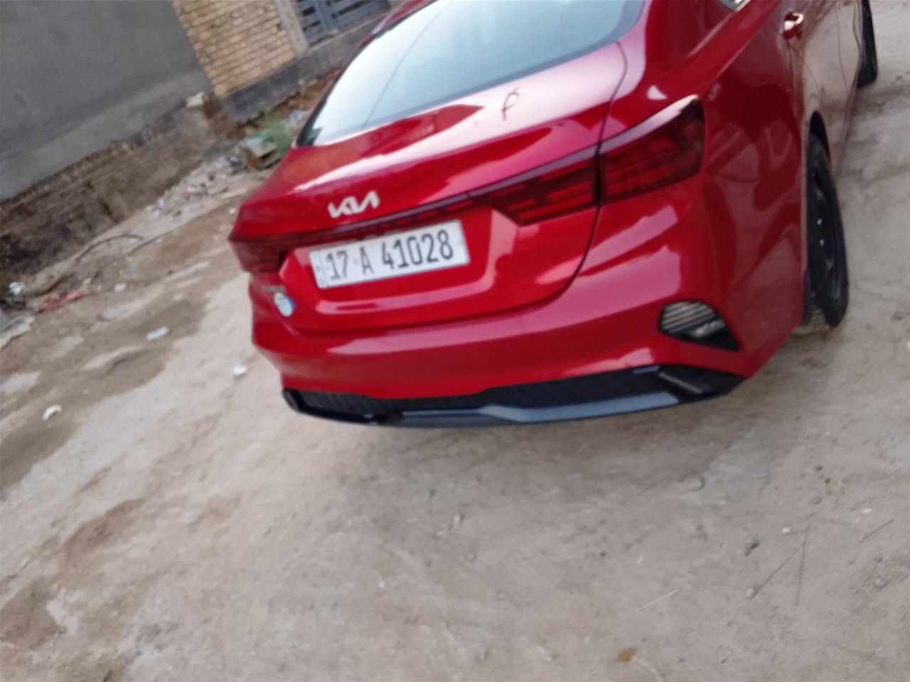 سلام عليكم كيا فورتي  موديل 2023 فول موصفات  جديده سياره كيره محرك تبريد قطعتين حداديه  كله وضع الشركه شرط حته الحداديه مال شركه لسا مامفتوح ترايه زيرو سيار بل كارتون شرط بيه فقط قطعه وحده اثر دحجه بصيطه كلش  بل جاملغ   اي شي باقي كفال ع وضع الشركه رقمه المثنى معوقين  سياره كله ع وضع الشركه  جديد شاشاه وكامره وحساس لد امامي خلفي تحكم ستيرن صوبين دخل اسود وبقيت الموصفات معروفه السعر 150 انتصال ***********
