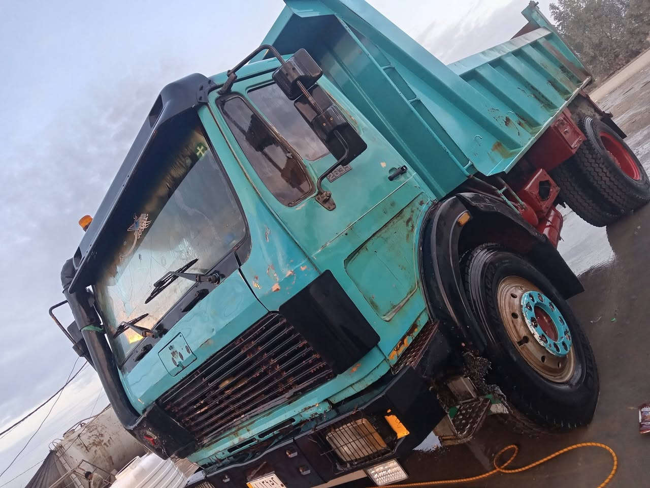 السلام عليكم البي موديل79كير125مكين8اكسن نص جي اف تخم تاير مكينه مكفوله لاتنقص ولابخار بلادي المكان بابل جبله الله ستفتار علئ هذا الرقم ***********
