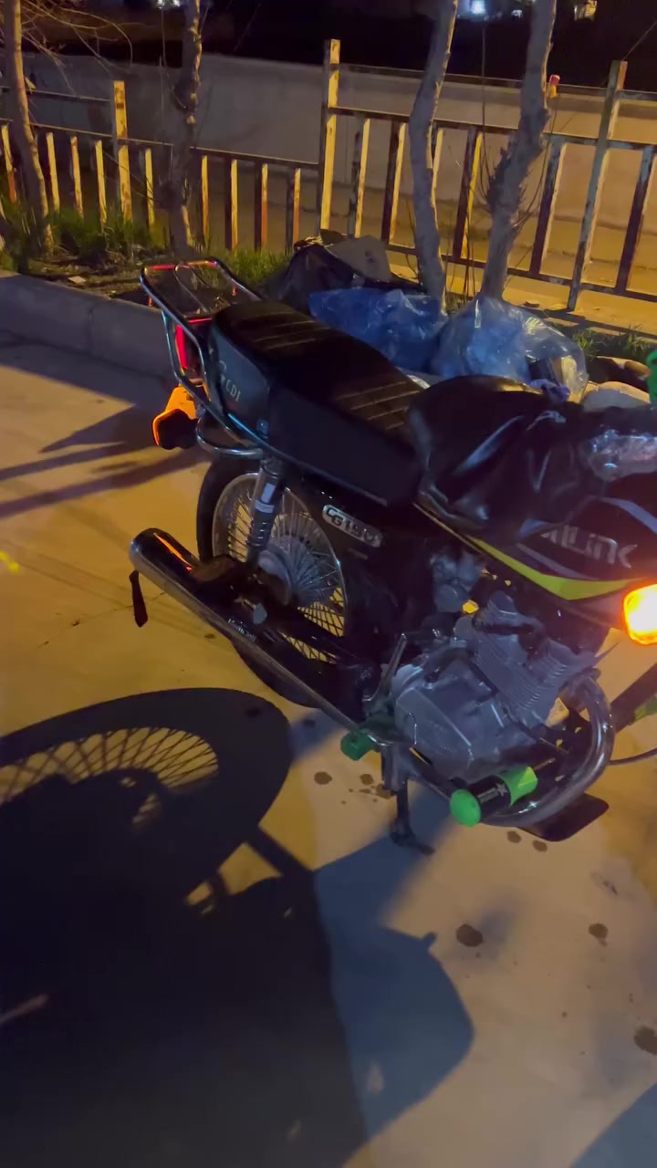 سلام عليكم دراجه لبيع دراجه مضبوط كامل شغال بشرت كير مكينه تايار جديد كهربايت يشتغل وي سويج ***********
