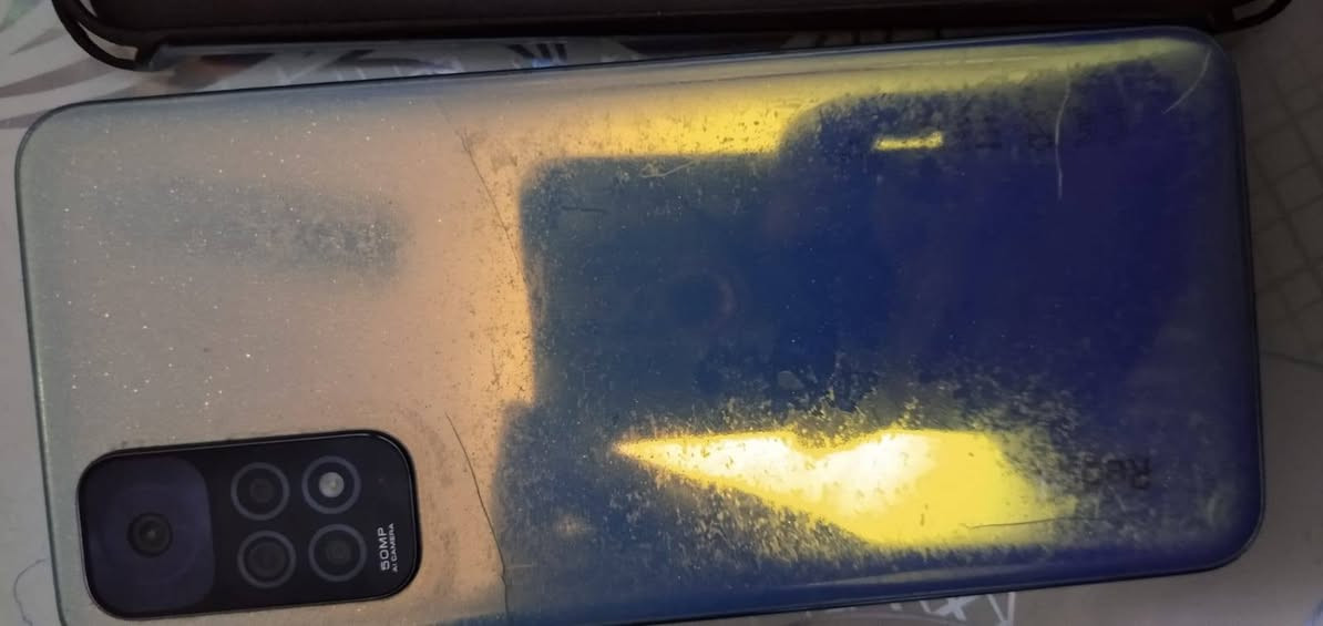 متاح  ريدمي نوت 11 جهاز شغال عالفحص وبي لزكه اصليه وبي كفر  وبي فطور بالوره مثل ماموضح بالصور سعره 140 وبي مجال قليل مكاني نجف حي الانصار ***********
