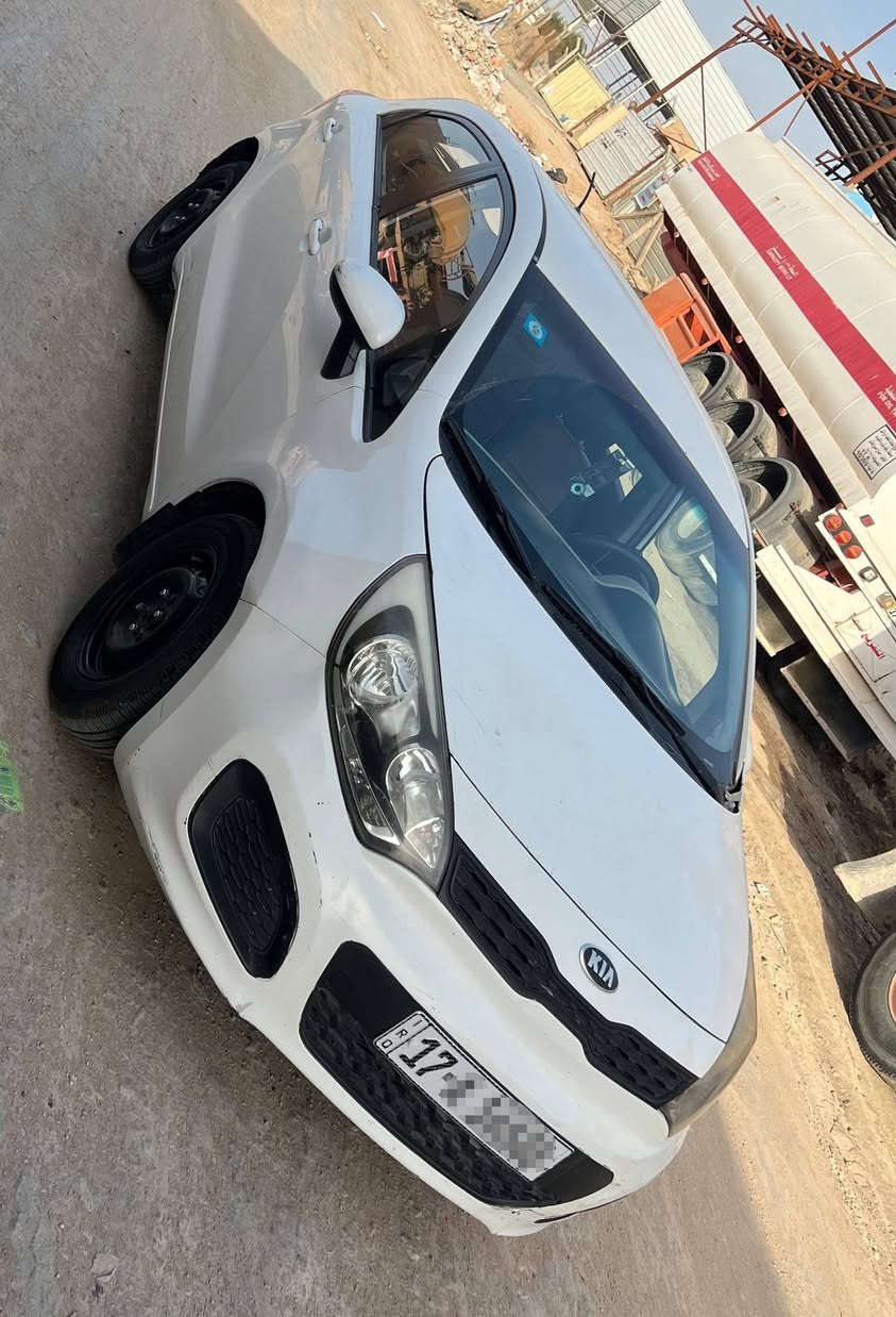 كيا ريو هاشباك موديل 2013
السعر 75

مكان السيارة السماوة

رقم صاحب السيارة 

***********
