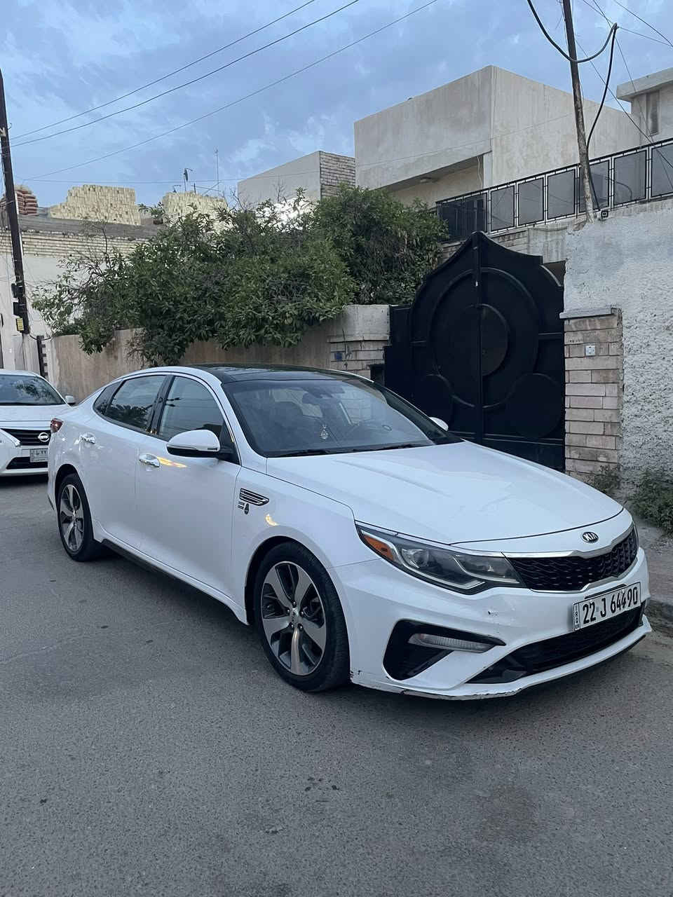 سلام عليكم كيا اوبتما 2019 S
حادث امريكا جاملغ خلفي كلش خفيف وبلعراق انطخت بدلت باب سايق وجاملغ مال حاويه مال كصة بلاديات بدون 
دواخل بدون ايرباكات 
موصفاتها ….
بانروما 
بصمة 
ويل ١٨ 
ردارات وحساسات كامرة 
شاشة جبيرة
انضمه سبورت ايكو وعادي 
ماشية ٩٤ ميل 
السعر //148وبيها مجال قليل
***********
🚨🚨🚨🚨🚨🚨🚨🚨🚨🚨🚨🚨🚨🚨🚨🚨
