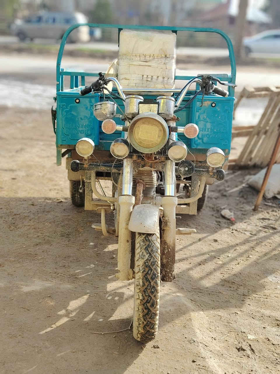 السلام عليكم ستوته للبيع موديل 21 ستوته حلوه جاهزه كهربائيات شغاله مكفوله شاصي رقبه اوراق اصولي مكان بابل القاسم السعر 2000وبيها مجال ***********
