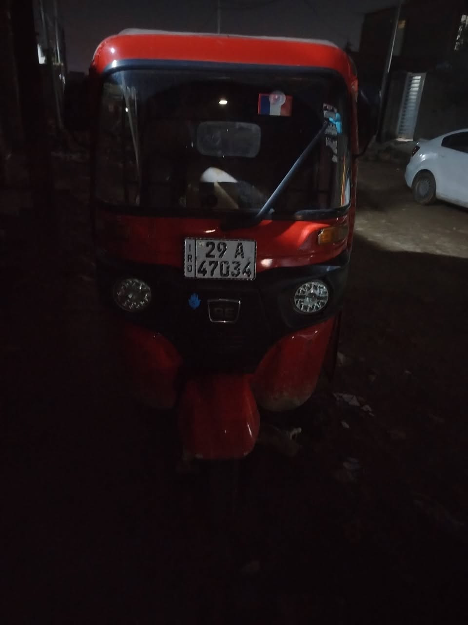 سلام وعليكم تكتك للبيع مديل ١٨ ضفاير جدد خلفي أمامي مكينه مديل عشرين مبدل فقط بستم راجه شغاله سنويه رقم السعر خمسه مليون وببه مجال شراي راسلني خاص المكان السفحه الثانيه


**إذا كنت صاحب هذا الإعلان وتريد حذفه لأي سبب، رجاءا أرسل رسالة إلى الدعم الفني**