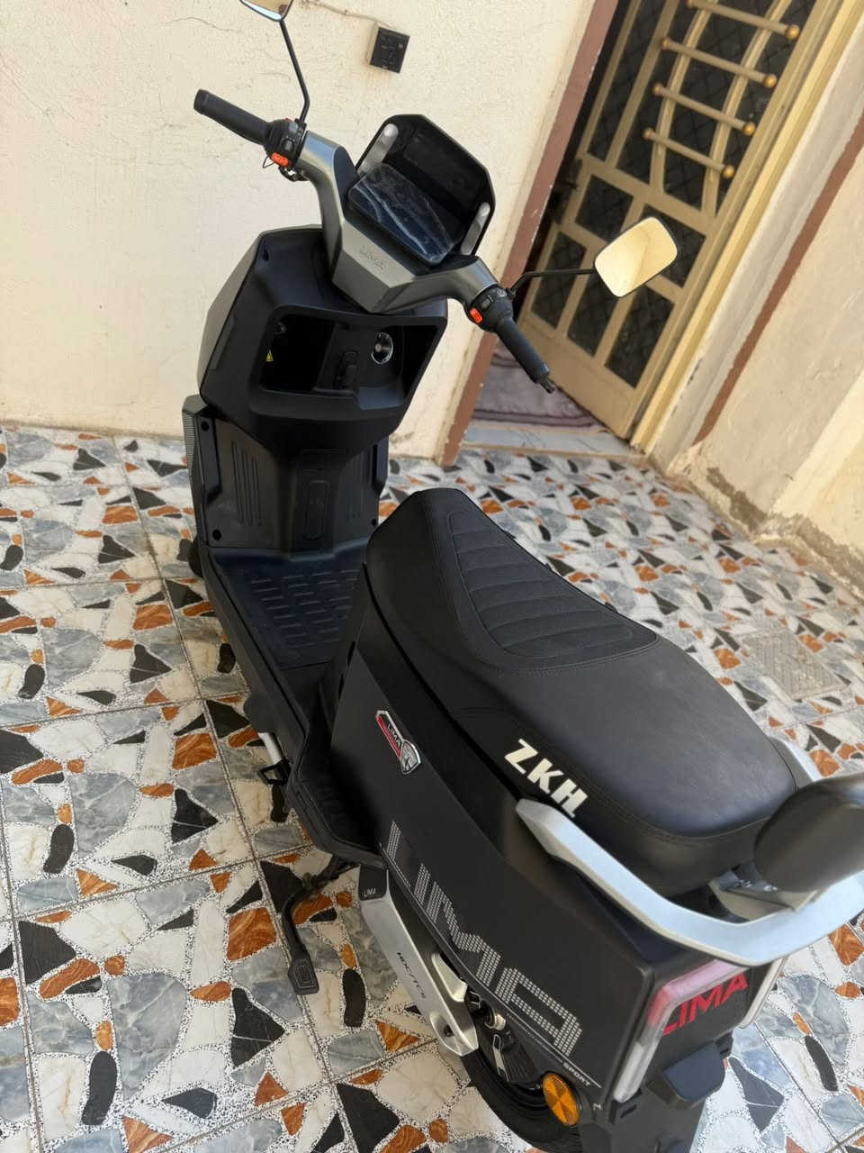 السلام عليكم دراجه شحن 6بطاريات البيع
العنوان بغداد اليوسفيه السعر خاص ***********
