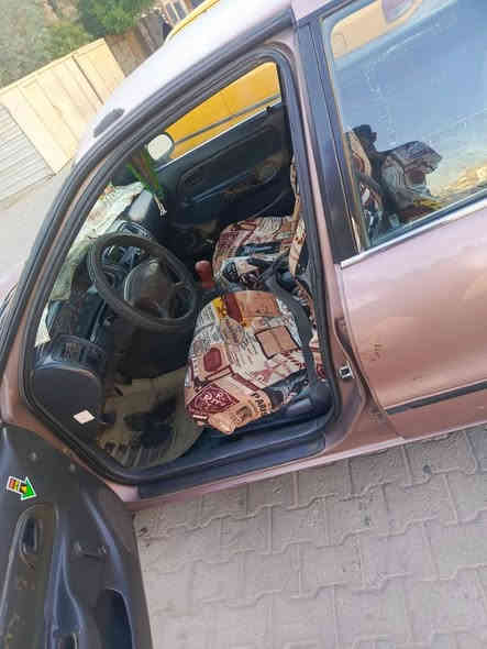 سلام عليكم للبيع سيارة كورلة موديل 1992محرك وكير جداد السعر 35بيه مجال الرقم ***********
