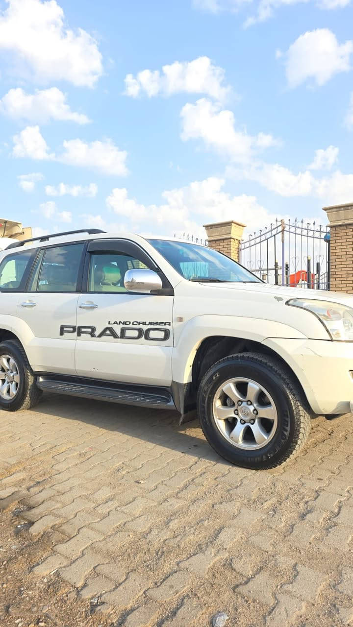 #برادو                            بسم الله الرحمن الرحيم 

السلام عليكم… 

برادو موديل 2008 وارد خليجي 

كفاله عامه عدا جاملغ السايق مصبوغ فقط 

وبيها تكشير بلادي يعني معروف البرادو بل تكشير مال صبغ 

مواصفاتها
VX 
6 سلندر 4000 سي سي
بانوراما 
تظليل شفاف عازل للحرارة كل جام السيارة
عزل ابواب صوت وحرارة واهتزاز روسي شرکة STP الغنية عن التعريف
شاشة لكزز 
بصمة
السياره بس محسن تفويلها ادامه عليها جديده 
تخم تاير برجستون ياباني 
حداديه جديده 
دهن كير جديد 
مابيها لا خرخشه بل دواخل ولا اي صوت 
وضايفلها شاشه لكزز 
دوشمه 
ارضيه جلد 
بصمه تشغيل هي بلادي سويج تجي
السياره نظيفه 

ما ملعوب بل عداد ولا مفتوح اصلاً وكلوب وصوت ال120 شغال 

ماشيه حقيقي 226كم 

وتجي وتكلب وتشوف وسونار بيها هم 

مكاني بغداد حي اور شارع ابو عبير 

اي استفسار تفاصيل اتصل 

***********

ابو جعفر 

السعر 185 قابل للتفاوض 

والسياره هواي تفاصيل بيها يعني وجاهزه من كلشي 

رقم بغداد تحويل ثاني يوم 

بس الجناي يعرف قيمتها مو شراي لا تعبني ولا تتصل رجاءاً
