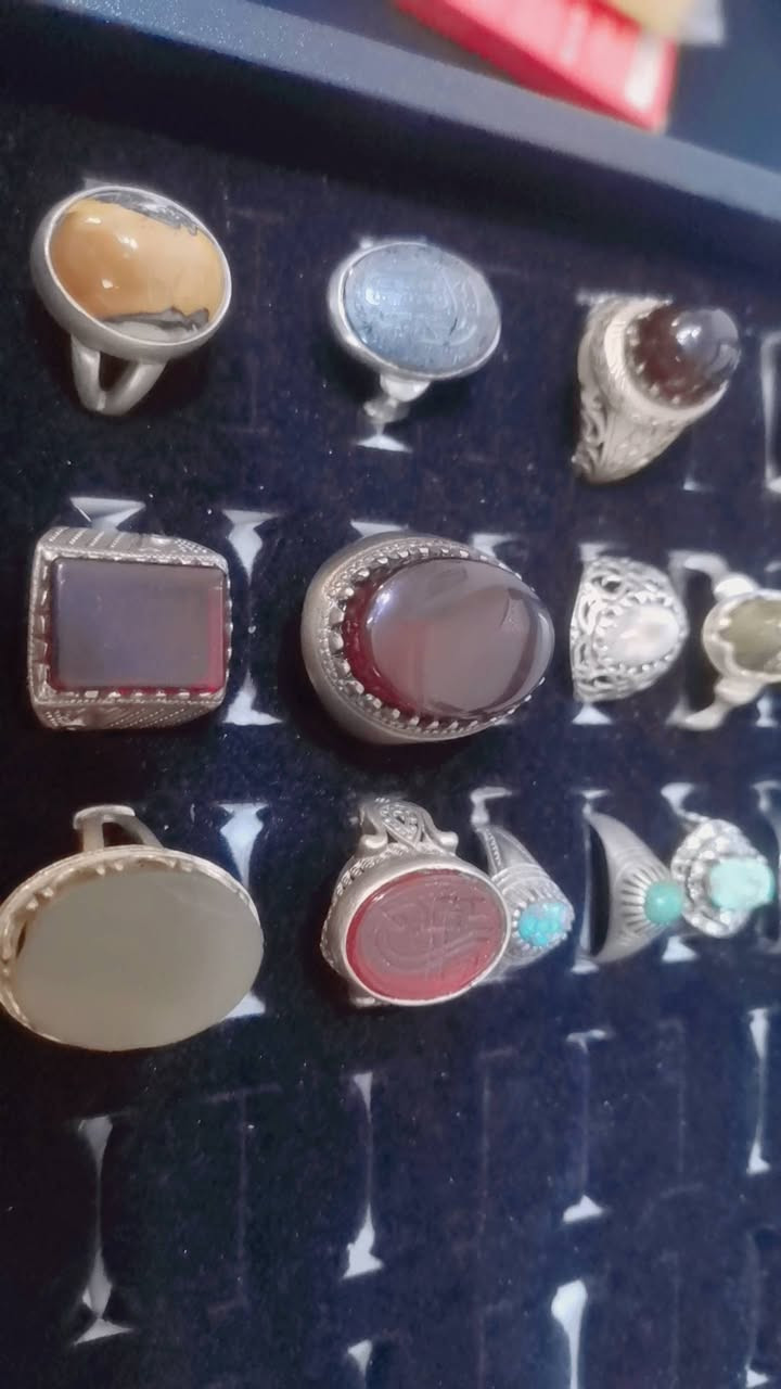 السلام عليكم اخوتي الكرام
خواتم عدد ٢٠ فضه 925
٢٠٣ غرام
مع الحجر
البيع جمله فقط اخوتي
ما ابيع مففففففرد
سعر القطعه ٢٠ الف فقط

للحجز المراسله عل خاص
و اليحجز كون يعرف بلمحابس رجاءآ
........................................
العنوان بغداد الزعفرانيه الكبيسي
لا يوجد توصيل اخوتي


**إذا كنت صاحب هذا الإعلان وتريد حذفه لأي سبب، رجاءا أرسل رسالة إلى الدعم الفني**