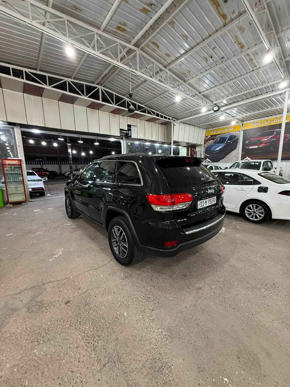 🌹🌹تحية طيبة🌹🌹
جيب لمتد 2019 امريكي
حادثة حاملغ وبنيد ودحجة بلباتين
صور الحادث مرفقة 
بدون ايرباك شاصي لغد سليم بدون دواخل
صبغ اربع قطع 
مكينة مبدل بساتم 14 انسه الدوانز 
كير مكفول 
تخم تاير جديد تبريد ثلج 
رقم بغداد الجديد 
فول مواصفات عدا السلايد
كشنات جلد / خزن ميموري / شاشة جبيرة
جنطة كهرباء / فور ويل / مود درايف / بصمة
السعر 193 ورقة او مراوس 
مكاني بغداد معارض الكريعات 
***********
