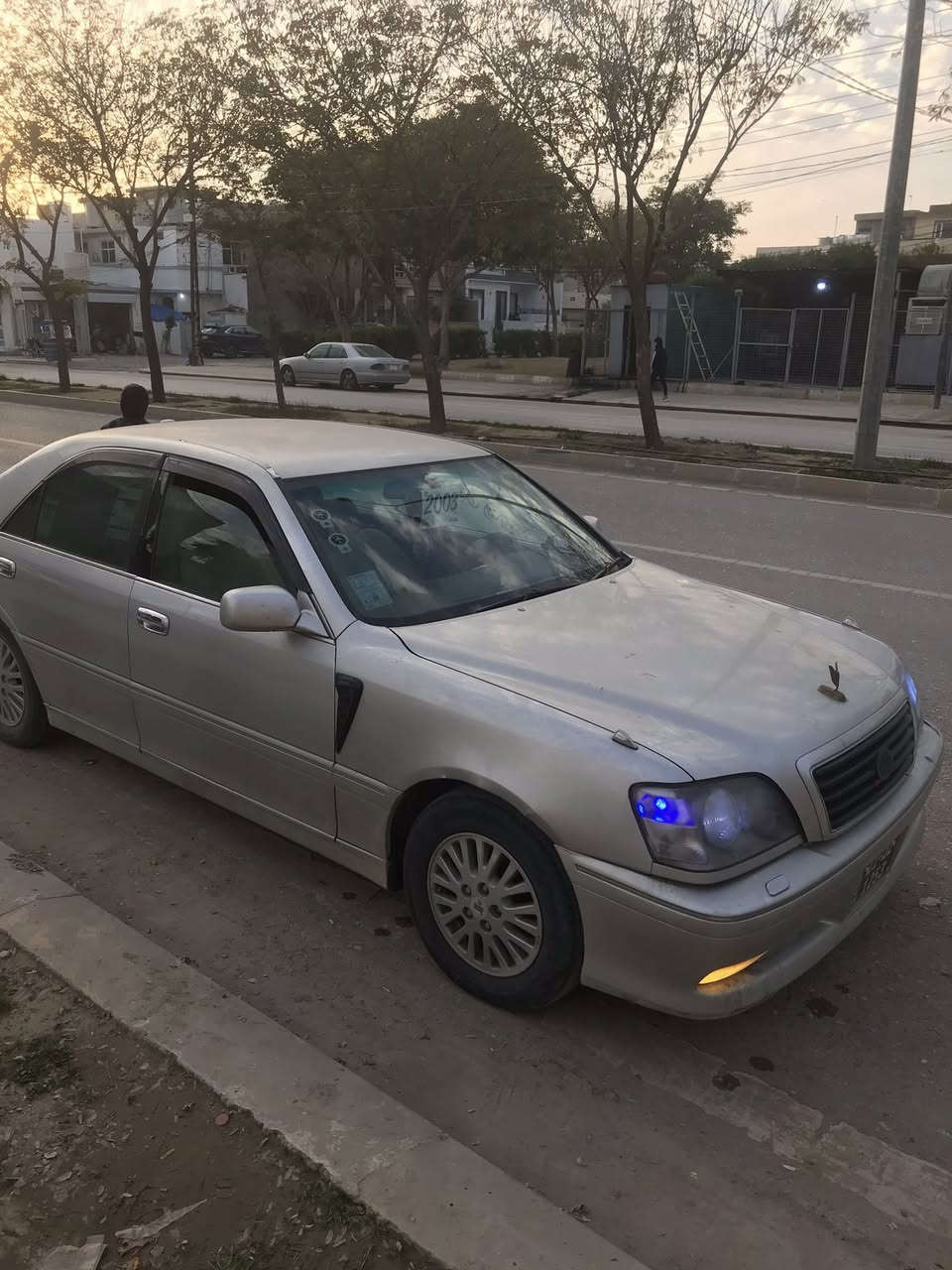 مەلیکە ٢٠٠٣ براوە
مەکینە گەورە
ناورەش
٣٧$ 
مەعمەلە
***********
