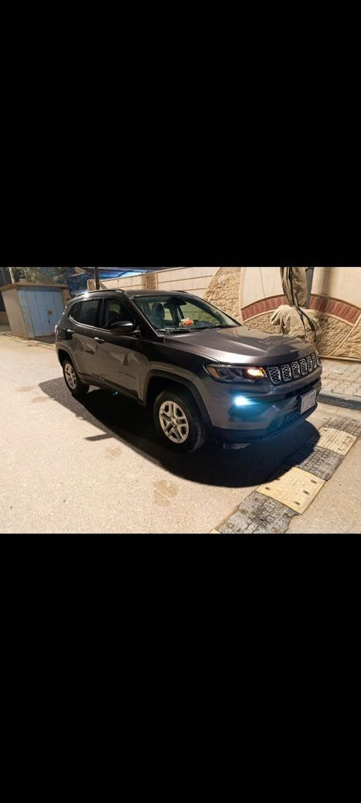 السلام عليكم 
جيب كومباس وارد امريكي 
ضرره جاملغ ايسر وبنيد 
مديل ٢٠١٨
مكينه ٢٤٠٠
السياره جاهزه كير ومكينه وحداده كفالة 
السياره جوه الفول
مكان السياره بصره 
السعر ١٢٢ وبيه مجال بسيط 
للاستفسار:***********
