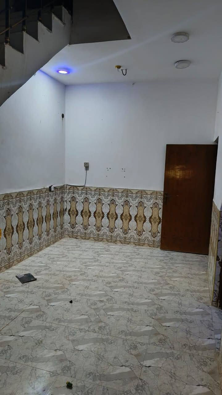 بيت طابو صرف للبيع ركن شارعين
مساحتة 82 متر.. غرفة صاله مطبخ ستقبال صحيات داخليه وخارجيه وبناء كونكريت #عنوان
الفداء شارع المدارس قرب المدرسة الصينية
كافة الخدمات متوفرة  سعر 85


**إذا كنت صاحب هذا الإعلان وتريد حذفه لأي سبب، رجاءا أرسل رسالة إلى الدعم الفني**