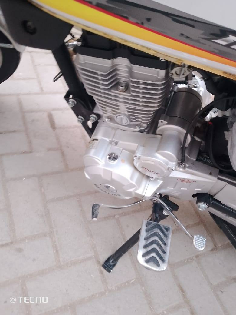 السلام عليكم شباب دراجه ايراني 2025 الدراجه كامله واي نقص ما بيها مراوس او بيع السعر 800 الدراجه حلوه وكامله واي نقص ما بيها ***********ال*********** الاسيا واتساب والاثير على السيم كارد
