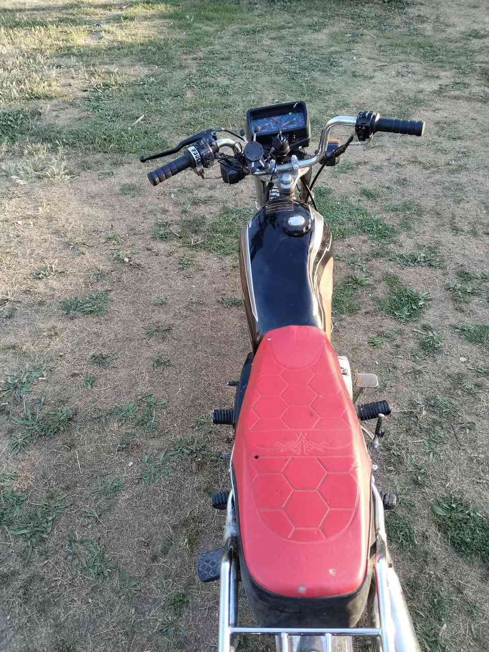 سلام عليكم دراجه يراني 5كير اموديل 21البيع السعر 250بيه مجال ***********انتصلو بي واتساب الشرطه الخامسه بغداد
