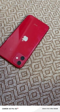 آيفون ١١ • ١٢٨ • سماعه