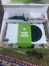 اكس بوكس سيريس • نضيف • يو بي اس