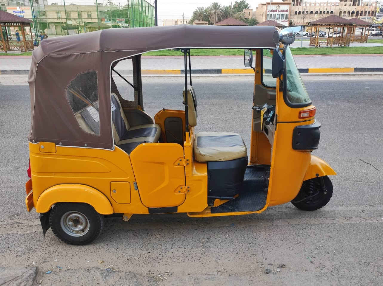 تكتك بجاج موديل 21 رقم وسنويه بصرة مكينه مجفته شركة حداديه تخم تاير كهربائيات كله جديد تكتك جاهزه كبل للشارع مكاني بصرة حي الحسين السعر 7600موجود وتساب ***********
