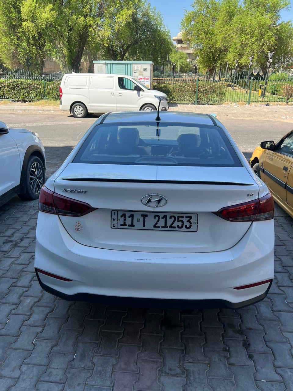 السلام عليكم
اكسنت موديل ٢٠  خليجيه

فول مواصفات محرك ١٦٠٠ دوش 

استخدام بيت  كلش نظيفه 

رقم بغداد سنويه هزه جديده لل ٣١ 

رايدها ١٢٤ وبيها مجال بسيط حك الجيه 

مكاني شهداء السيديه قرب تقاطع الدرويش 

رقم الهاتف *********** 

خاص متواجد رقم متواجد ❤️
