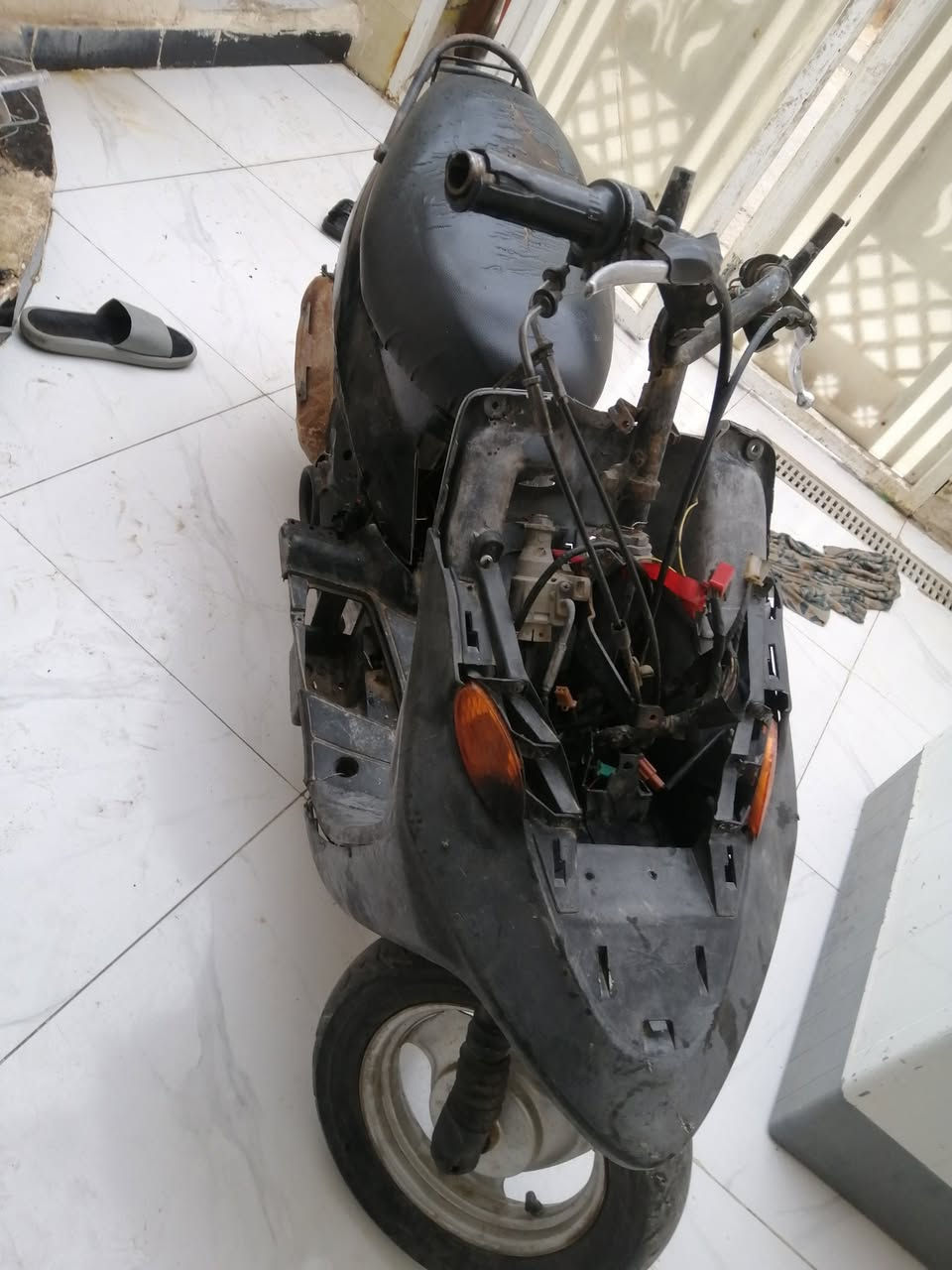 السلام عليكم دراجه ام تسعه للبيع كوم حديد محرك شغال بس الدراجه متروكه هواي هيه وياهه غراض بعد سعر ٥٠ قفل ميسان حي الغدير


**إذا كنت صاحب هذا الإعلان وتريد حذفه لأي سبب، رجاءا أرسل رسالة إلى الدعم الفني**