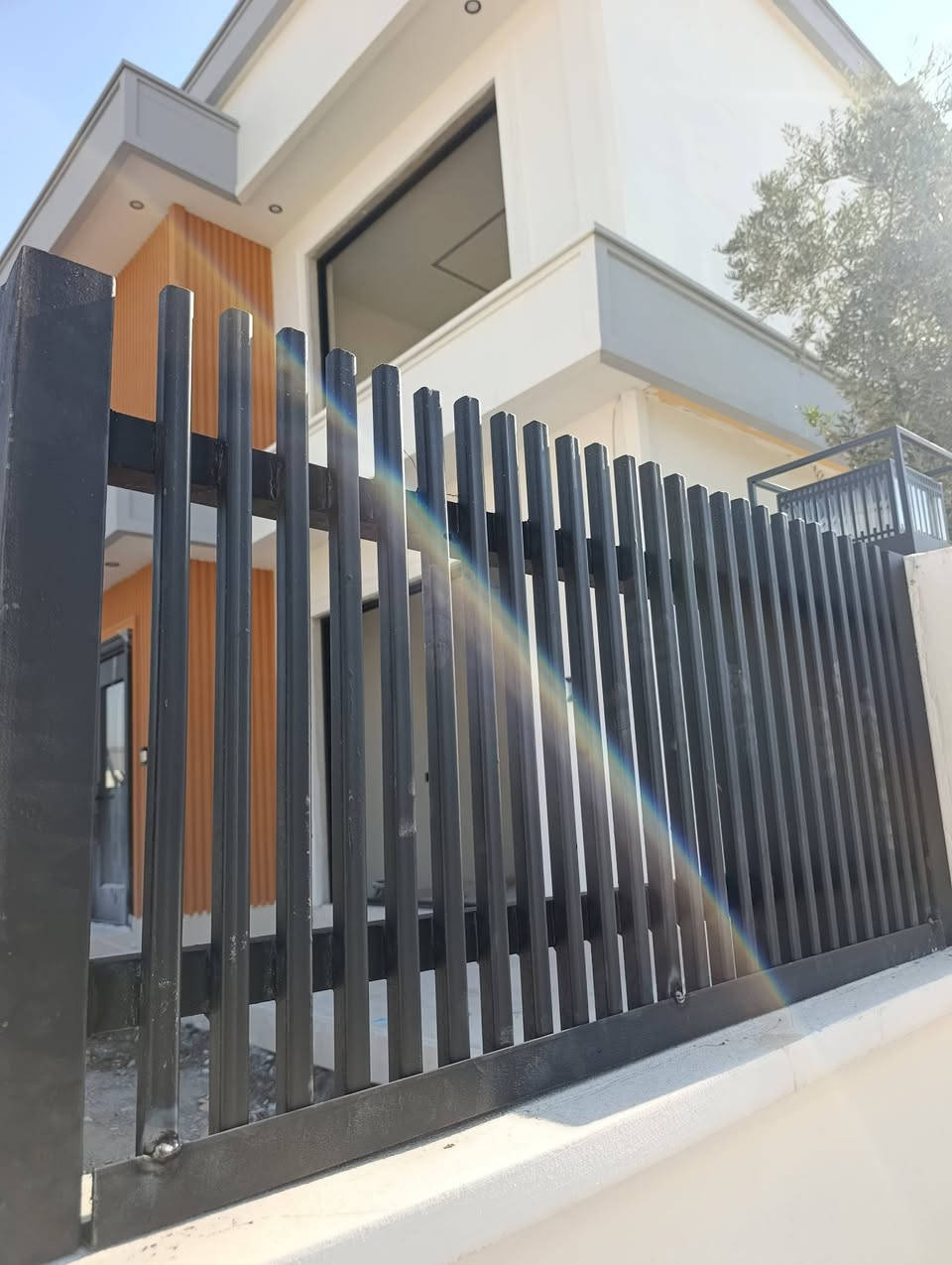 علي حداد في اربيل
لكافة انواع القمريات  و الكتايب 
و ابواب ومحجلات
وقرميط و ديكورات و مخزنات و كرفانات 
وكافه شغل حدادة 
في كافة مجمعات اربيل 
للمزيد من معلومات اتوصلو ع ارقام التالي 
***********   👈 فايبر و اتس اب 
*********** كورك
