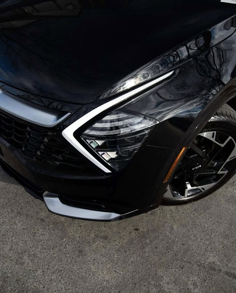 كيا سبورتج بدون صبغ بدون ايرباك
2024 sx برستيج
اعلى فئه بالسبورتج فول
 🛑 داخل احمر 
جاملغ امبدل نفس اللون ودعاميه مصلح ربعها ونفس اللون 
بيها pdr ب الجنطه مال شحن
ماشيه  24 الف 
كشنات تدفئه وتبريد 
كامرات 360 
كامرات ب الدشبول
كيجات ثري دي 
كشنات ميموري 
وباقي المواصفات المعروفه
242 السعر 

***********
مكانها السيديه
