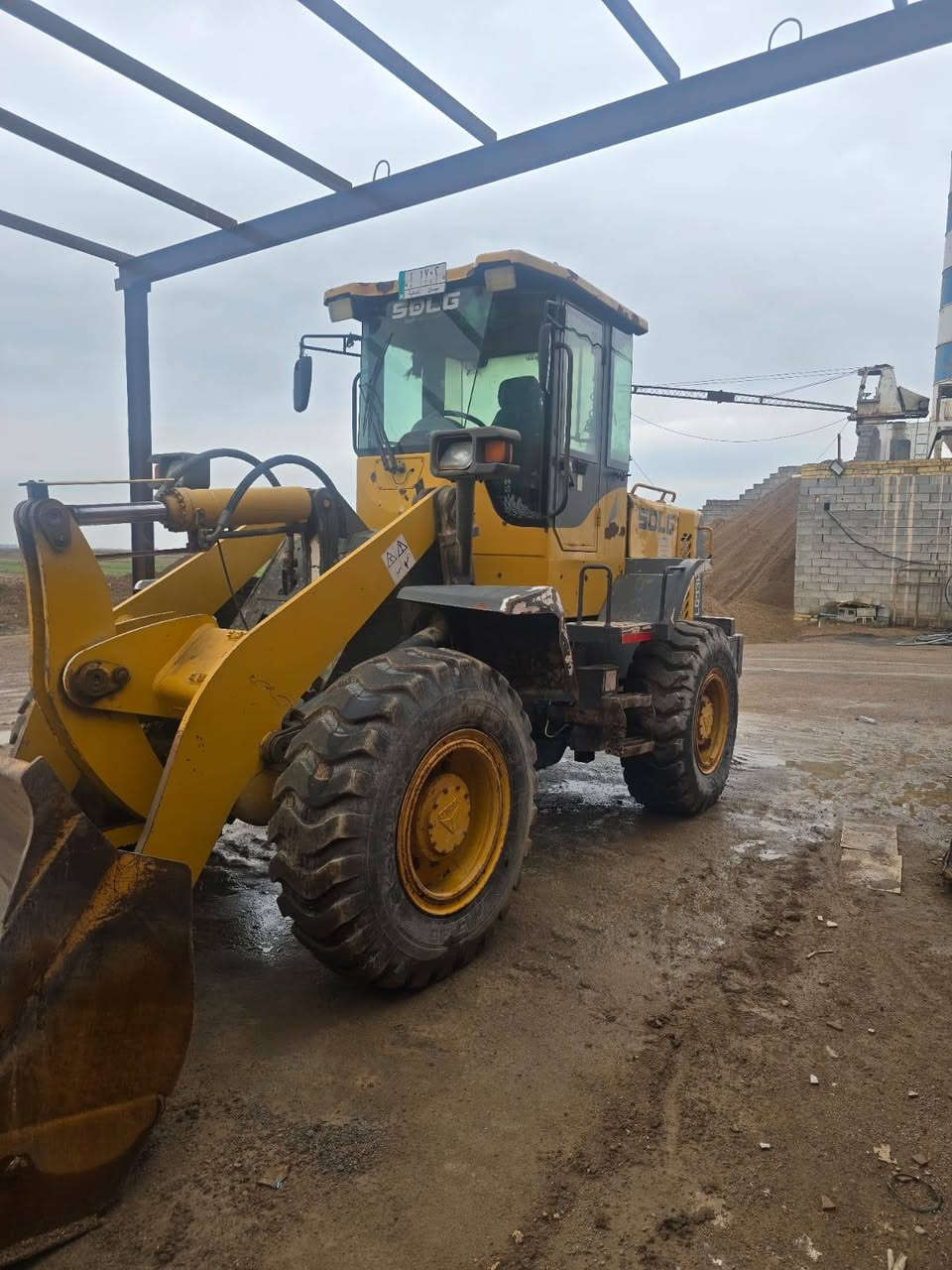 السلام عليكم ورحمة الله وبركاتة 
شفل للبيع ، حجم ٣٦ ، موديل ٢٠١٢ ،  ساقطة لل ٢٠٢٤ ، كير مكفول ، كيلة جديدة ، تخم تاير يديد ، للسعر على الاتصال 
***********
***********
