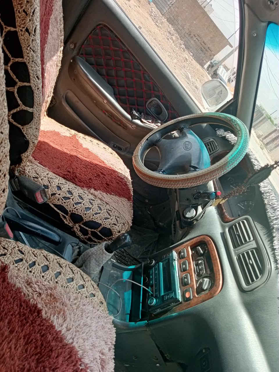 سڵاو هاوڕێیانی ئەزیز  سەیارە بۆ فرۆشتن کیا کریدۆس ماشەڵا سەیارەکە زۆر جوان و پاکە بەشەرتی گێر و مەکین و موسو براوە ئاڕموو ئەوەلیات ئاڕمی پلاستیکی سلیمانیە سەیارەکە بەس ماشەڵای ئەویت لە قوەتی خۆی بێزارە مەکینە گەورەی خەت سورە  مۆدیلی ١٩٩٥ کارەبای و گشت گیانی بەشەرت.  نرخی ٢٣ گەڵاو کەمیک مەعامەلەی کەم  شوینم پیرەمەگرونە          ***********        ئاسیا.                         *********** کۆڕەک.     ئەدمین گیان وەری گرە❤️
