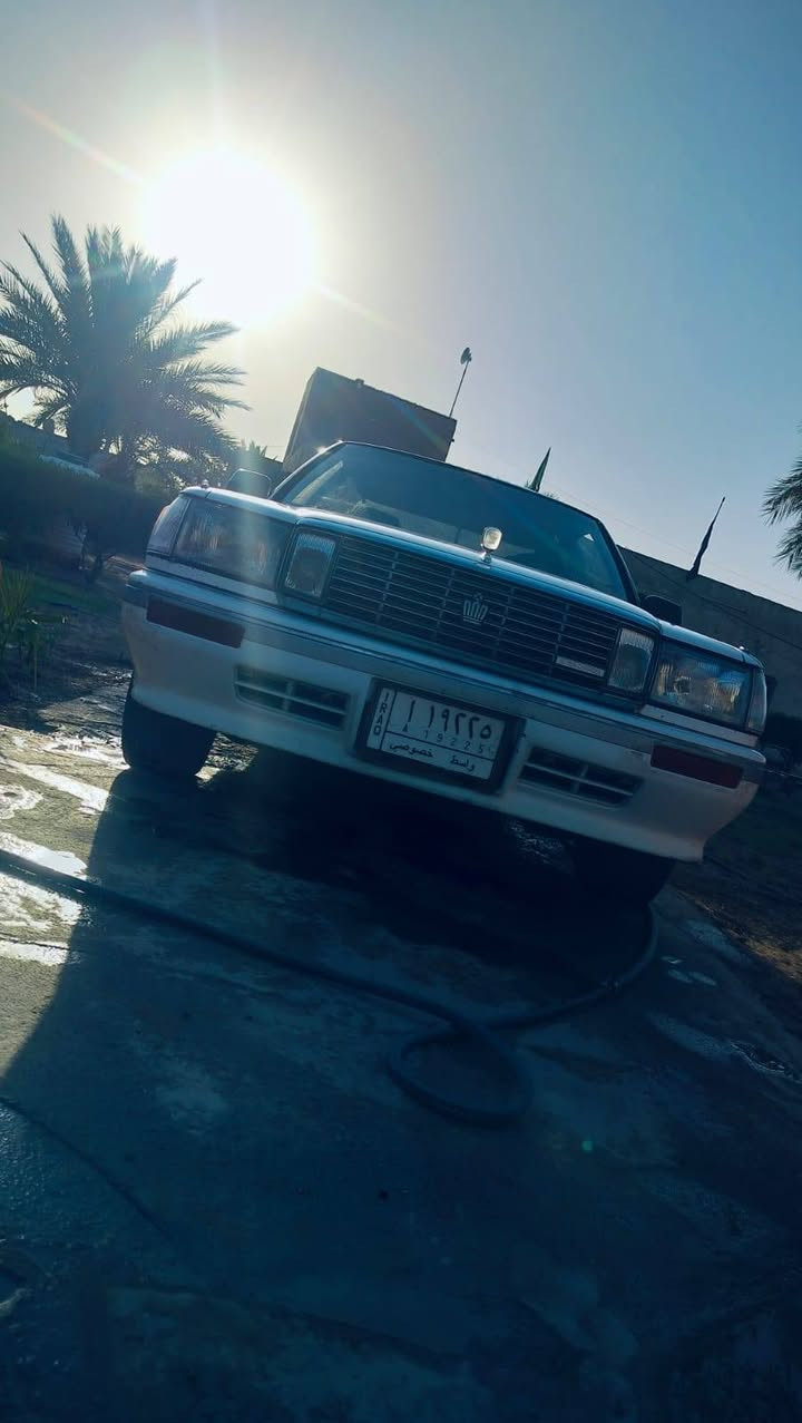 السلام عليكم هارتوب للبيع موديل ٩١
السياره كفاله
مكينه حلوه
تخم تاير 
داخل نضيف
تبريد ثلج
كهرباىيات كلها شغاله
سياره بسم جيراني 
مكانها صويره
ب ٤٥ قفل
***********
