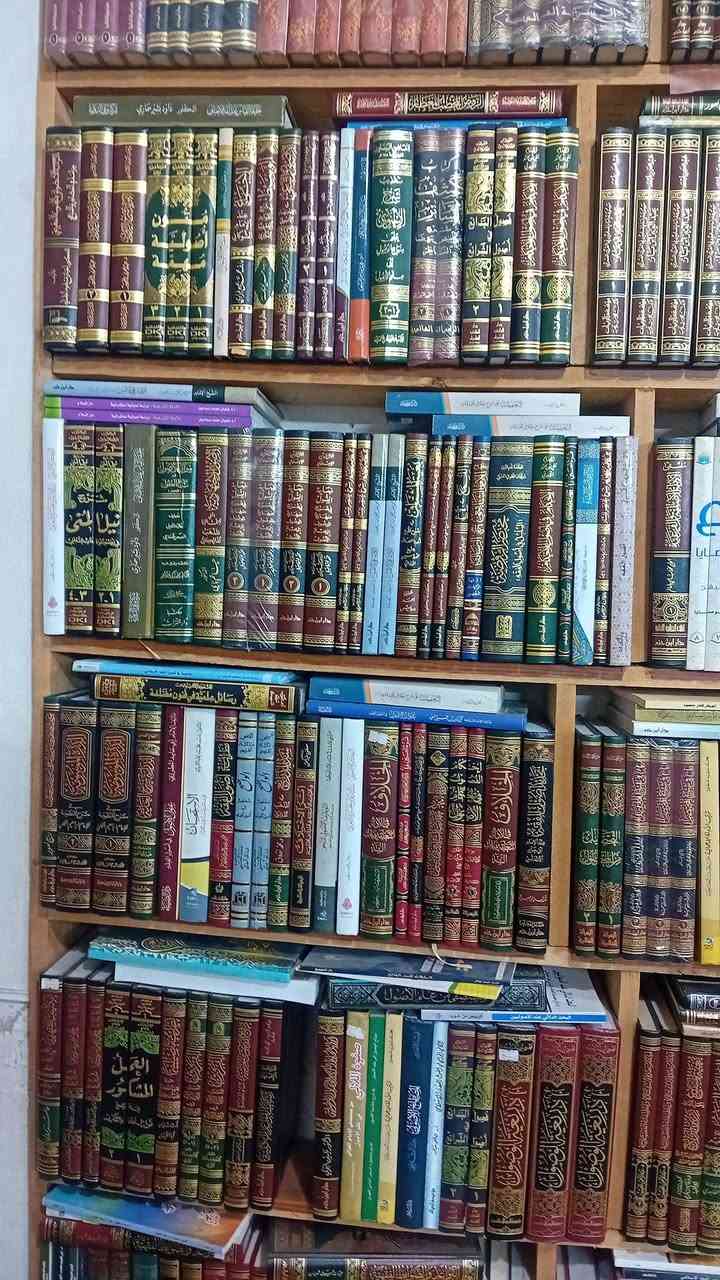 جانب من الكتب المتوفرة في مكتبة الايمان في اربيل


**إذا كنت صاحب هذا الإعلان وتريد حذفه لأي سبب، رجاءا أرسل رسالة إلى الدعم الفني**