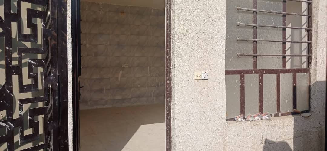 دار زراعي للبيع نهاية اربع شوارع جانب معمل الغاز مساحة ١٠٠م بسعر مناسب اي استفسار الاتصال *********** السعر ٥٠
