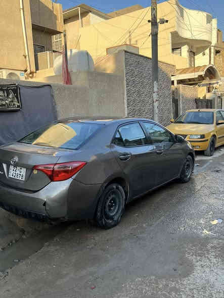 سلام عليكم شباب تيوتا كورلا 2017 للبيع رقم شمالي جديده وارد امريكي محرك ١٨٠٠ دوش المرغوب لون فيلي محرك كير مكفولات وخير من الله سياره ماشيه 98 الف تخم تاير جديد صار يومين من شديتهن تحكمات ستيرن شاشه بلادي رادار منضومه زنون سياره بيها ملاحضات السعر 105 وبيها مجال مكاني بغداد الامين الثانيه ***********
