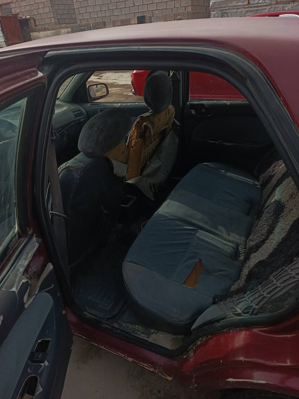 كيا سيفيا موديل 93 محرك مفتوح اوتو باسمي تحويل مباشر  سعر 18 ورقه شراي يتصل علئ هذا رقم ***********
