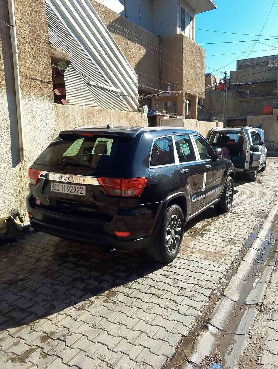 السلام عليكم جيب لاريدو 2011 للبيع كلين حادثه سرقه 3 قطع بجم كبس تخم تاير حداديه محرك كير تبريد مكفوله من كلشي بسمي رقم بغداد السياره ما عوزه برغي مال جناي كله جديد السعر 155 وبيه مجال قليل مكاني بغداد الحريه ***********
