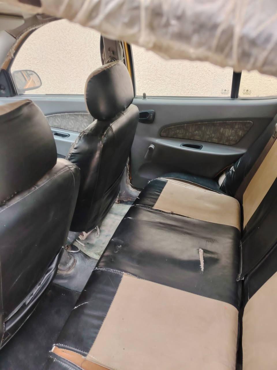 سياره طيبه 2016  نظيفه سياره باسمي المكينه تعبانه يرادلها تبديل وعليها غرامات مليون و١٥٠ الفف
السعر ٢٣ ورقه وبيها مجال

للاستفسار ***********
