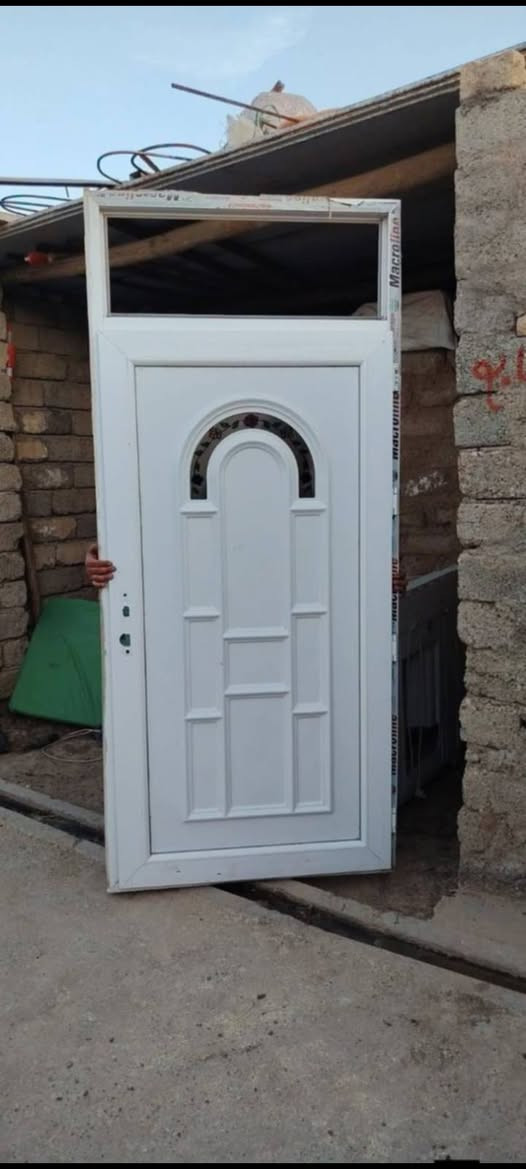 سبلت كامل شغال بشرط ٣٠٠
باب ٦٠
غساله اونماتيك ٧٥ 
والعنوان قبل برطله


**إذا كنت صاحب هذا الإعلان وتريد حذفه لأي سبب، رجاءا أرسل رسالة إلى الدعم الفني**