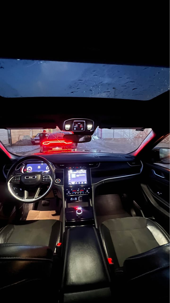 جيب گراند شيروكي 2023  5 راكب لون اسود محرك 3600
السيارة ماشية 43km فول مواصفات 
رادار امامي* نقطة عمياء *شفتات ستيرن *كشنات كنتارة وجلد *شاشة كبيرة كار بلي *شحن لاسلكي *كير طيارة *فتحة سقف سلايت
الضرر جاملغ وبنيد مثل ما موضح بالصوره مصلح وكامل  
السيارة رقمها بصرة 
رقم الشاصي /1C4RJHAG2PC647068
السعر 265$
العنوان /البصره 
الرقم/*********** البصرة, العراق
