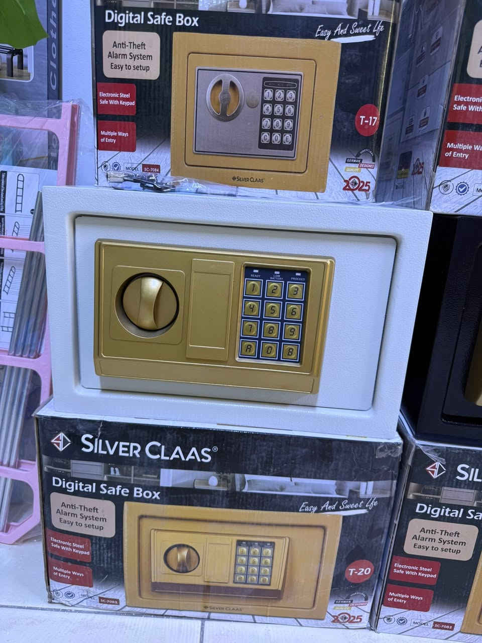 🚨 عـــرض خـــاص وميتفـوّت! 🚨
لأن أمان ممتلكاتك وفلوسك يمنة، جبنالكم قاصات Silver Claas الرقمية الأصلية بأقوى الأسعار اللي مستحيل تلكون مثلها بالسوق! 🔥🔑
📉 الأسعار والأحجام المتوفرة:
 🔹 قاصة حجم وسط (حجم 20): بسعر 30 ألف دينار فقط! 🛒
 🔹 قاصة حجم صغير (حجم 17): بسعر 25 ألف دينار فقط! 🛒
🔒 المميزات:
 نظام قفل رقمي (ديجيتال) متطور وسهل الاستخدام.
 حماية وضمان عالي لمستنداتك وأشيائك الثمينة.

جودة عالية وسعر على گد الإيد! لا تتردد واحجز قاصتك هسة قبل نفاذ الكمية 📥🏃‍♂️
📞 للحجز أو الاستفسار: راسلونا على الخاص أو اتصلوا بنا على 

7765532566

🚚 يوجد خدمة توصيل لكافة المحافظات!


**إذا كنت صاحب هذا الإعلان وتريد حذفه لأي سبب، رجاءا أرسل رسالة إلى الدعم الفني**