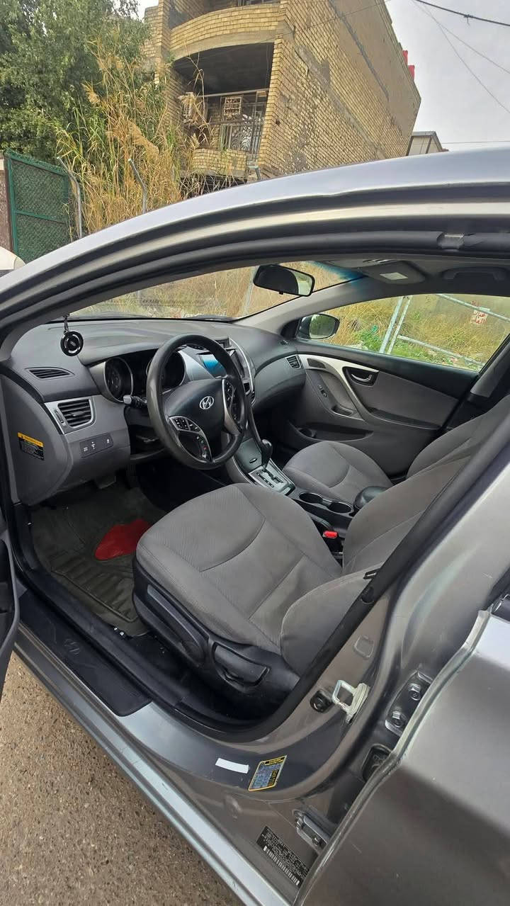 #تم_تنزيل_السعر_وصارت_مناسبه
السلام عليكم 
النترا 2013 امريكي
ماشيه 98الف حقيقي 
السيارة نظيفة جدا 
المحرك و الكير  بحالة ممتازه 🔥✅
الصدر بحالة ممتازة🔥✅ 
السيارة بدون اي نواقص 
 بأسمي السياره والسنوية جديده تخلص ٢٠٢٨ شهر ٦ 
السونار مرفق مع الصور 
 
سياره نظيفه وبسعر معقول بالعافيه ع الياخذها 😍🤩✅

السعر :: اطلبه بالتعليقات يصلك خاص 📩🟩✅

المكان 
بغداد البلديات
 خلف الاطفاء 

رقم صاحب السياره ‎0771 030 3709 واتساب
