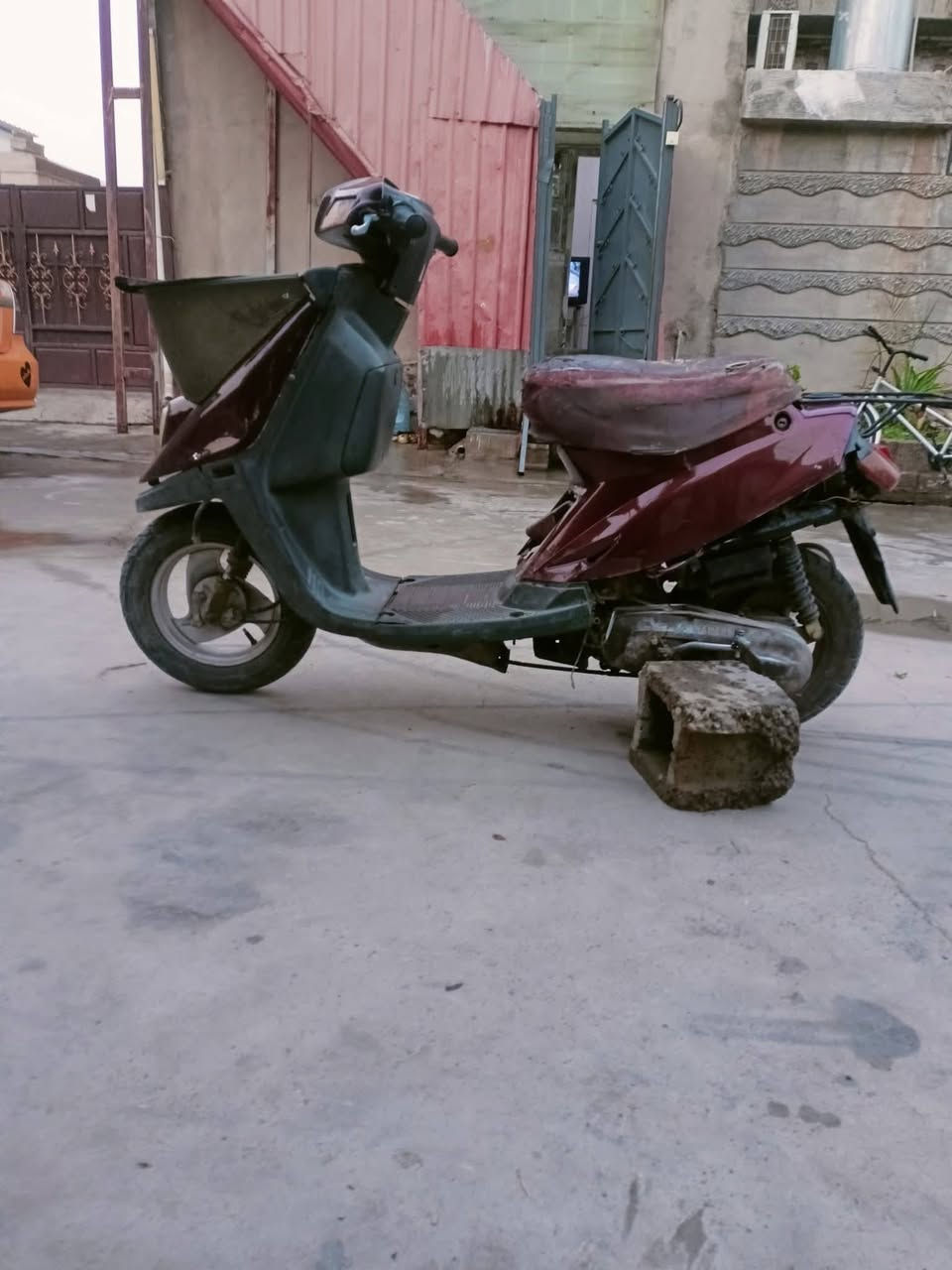 البيع جف تراب هوه شغل بس يرادله غراض لان قراضه تعبانه السعر ٦٠الف بس شراي رقم الهاتف ***********
