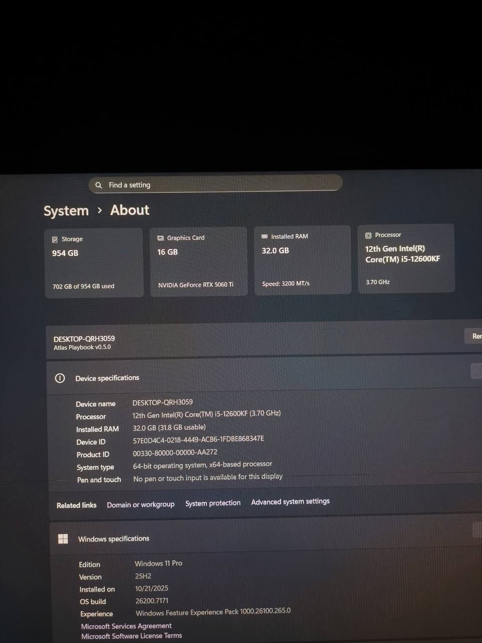 PC  للبيع
السعر 1850 الف 
‏CPU. i5 12600k
‏
‏ GPU RTX 5060Ti 16g 3FAN asus
‏
‏.m.b .Z690 ASUS
‏
‏cpu cooler deep cool 240mm
‏
‏power supply. Segotep gold full modelr watt 750
‏
‏
‏ memory.  T-FORCE 8+8+8+8=32gb 3200hz
‏
‏m.2.gn4 1t .7200hz
‏
‏caes 3 fan rgb
‏ الكوارتين كلهم موجودات  واي خلل مابيها حاسبه مكاني كركوك


**إذا كنت صاحب هذا الإعلان وتريد حذفه لأي سبب، رجاءا أرسل رسالة إلى الدعم الفني**