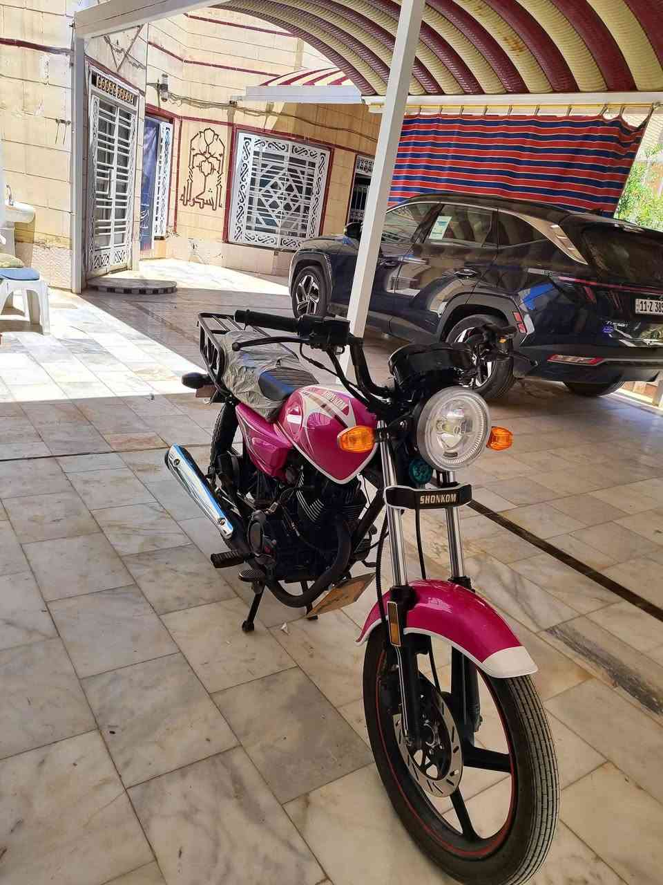 السلام عليكم
شاينك فحل مديل 2025 دراجه نضافه فول سنجار تبيع ابد نضافته 1000 بالميه محركه مكفول من كلشي حته تفيلس ما مفيلسه دراجه تخبل امانت الله الدراجه تمشي 130 الله يشهد تصعده وتشوف بعينه دراجه رزانه تعوج ويل 18 
دراجه بعدهي جديده كلشي مكفول بيه مال جناي الي يريده بس خير ويدلل ب850 وبيه مجال للشراي واني خادم ***********
