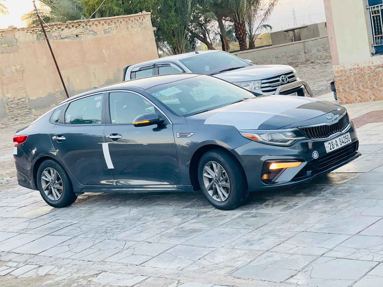 كيا اوبتيما م2020 وارد امريكي جاملغ وبنيد فقط
رقم دولي بسمي 
#مواصفات~~`
شاشه كامره دواره 
تحكم جهتين استيرن 
اشاير بالمري ويل كب كروم 
مثبت سرعه + تحديد مسار +مانع زلائق
ثلاث وضعيات قياده 
حساسات خلفيه 
رادارات بلمري 
لايت زنون لايت لد
حجم المحرك2.400
ماشيه100 سياره جاهزه تخم تاير حداديه تبريد 
السعر128

#المكان_الناصريه 
الاستفسار اتصل على الرقم ***********
