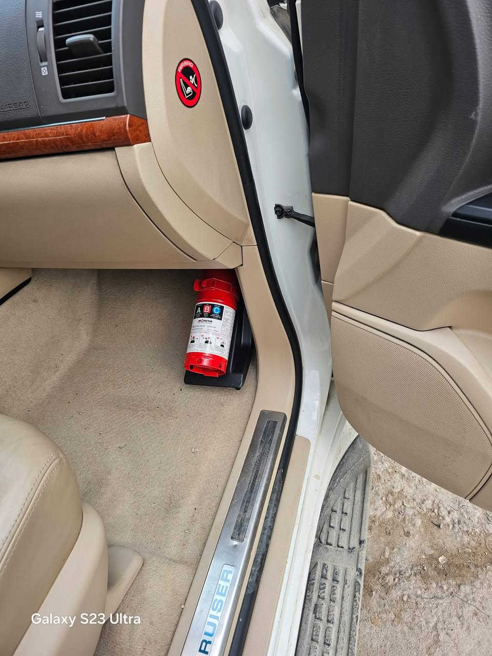 الحميري الإكسسوارات  
وصول طفايه لاندكروز اصليه بريم
بابل شارع ٦٠
***********
