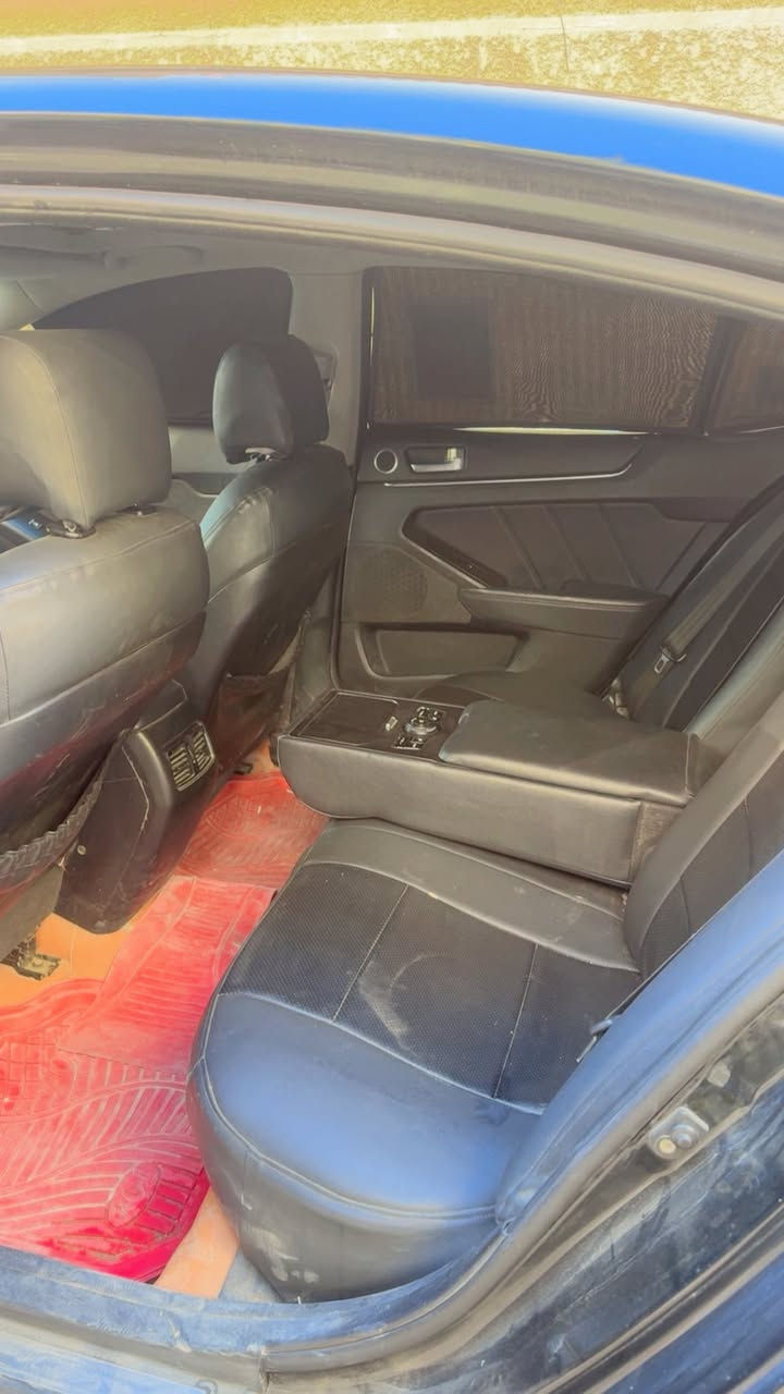 كاتنزا 2012 خليجي فول  للبيع او مراوس حسب لقناعه
بانرامه اشاير بلمري مري شفط 
كشن جلد تدفئة تبريد بلكشن
بصمه ابواب وجنطه حزام صبغ للجماليه وجاملغ لخلفي معمر 
وبيهه بارد لعنوان بغداد الشعله *********** واتساب
