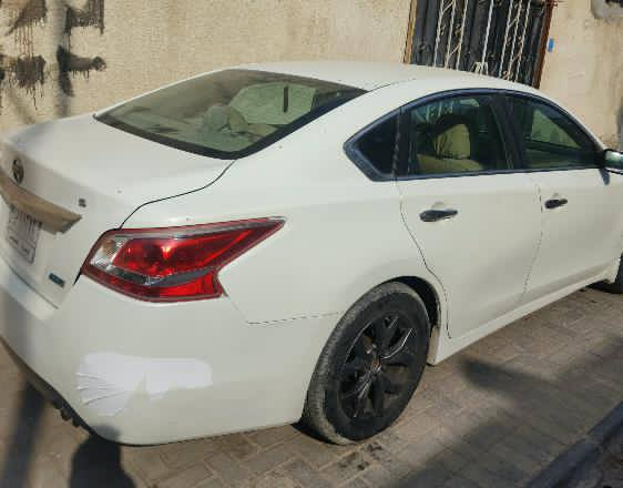 السلام عليكم نيسان التيما ٢٠١٥ فئه s وارد خليجي
لون صدفي رقم بصره اتكفل بل اصوليات
كير ومكينه وتبريد ع شرط جديد 
تخم تاير جديد لسياره جاهزه بيها قطعتين صبغ وضربه خفيفه بل صندوك بدون فتح واصل للشاصي شوف لعين مامأثر كلش فقط دحجه بسيطه وبيها ملاحضات بسيطه اكلك عليهن مكينه ٢٥٠٠ اربعه سلندر المرغوب السعر ١٠٧ وبيها مجال للطيبين مكـــاني البــصره الكزيزه 

***********
