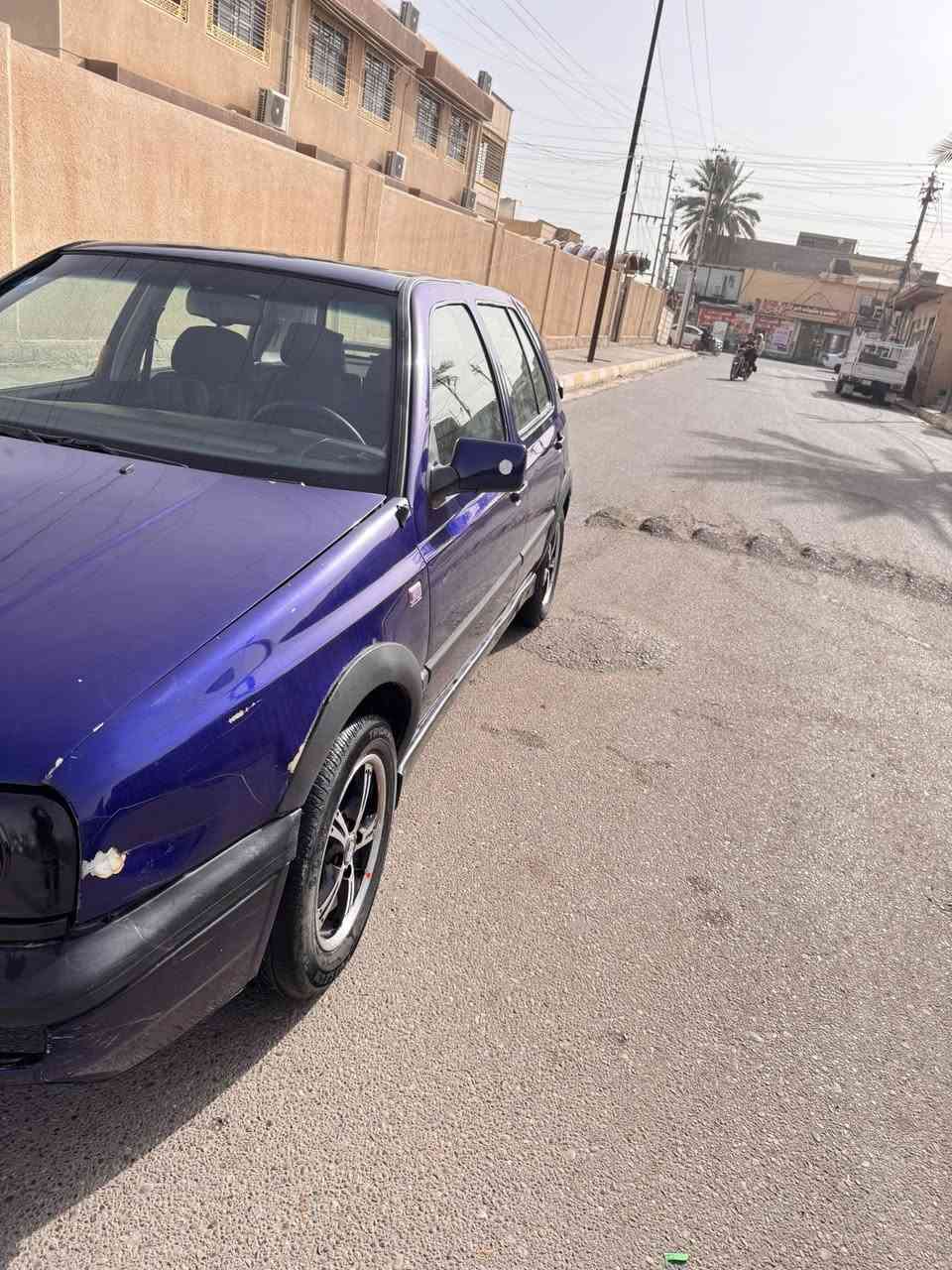 سلام عليكم
كولف 1993للبيع
محرك 2000 كير اوتو 
كهربائيات جاهزه بيها ملاحضات صغيره السياره 
صدر امامي جديد 
تبريد ثلج ❄️ تدفى شغال 
السياره مصبوغه عام جماليه
شاشه وسماعاتها حلوه 
غرفه السياره نضيفه مابيها نقوصات
السياره هزه جديده سنويه بسمي رقم انكليزي تحويل ثاني يوم
رايدها 44 وبيها مجال 
توصل ***********واتساب
***********
