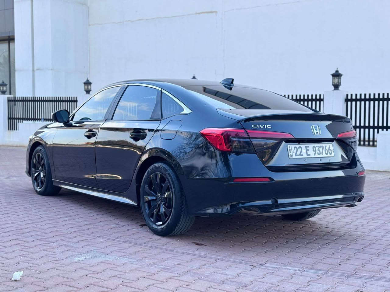 السلام عليكم
هوندا سيفيك موديل ٢٠٢٣
باب صبغ 
مواصفات نص 
بصمه
شاشه
كاميرا
رادار
تحكمات ستيرن 
ايرباك سليم 
بجم كبس 
كير محرك كهربائيات كله مكفوله
السعر ١٣٥ و مجال بسيط 
العنوان عقره معارض عقره 
***********
*********** اكر, نينوى
