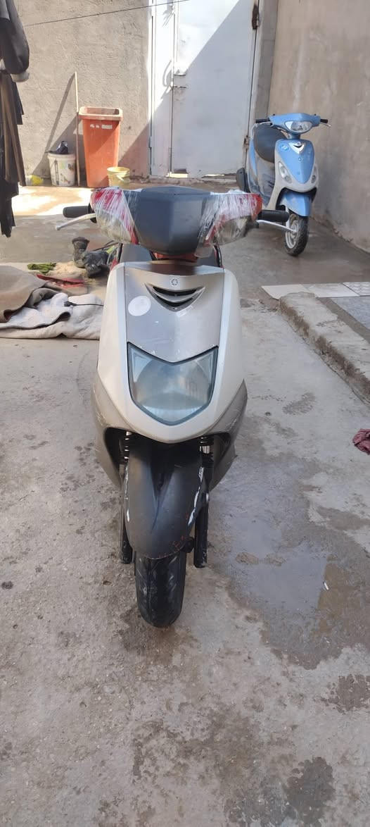 سلام عليكم عندي دراجتين الولى سكنس نثيه دراجه رمبه اخذته رمبه اسبوع ونحجزت 2007 يعني جانت بل حجز بايكين كفراته جيب 10فيتريه وتعال اذا ملعب بيه 300وبيه مجال قليل  وثانيه ماكس منغولي بلاديه سعر 500وبيه مجال قليل عنوان الرشاد قرب القاعده ***********
