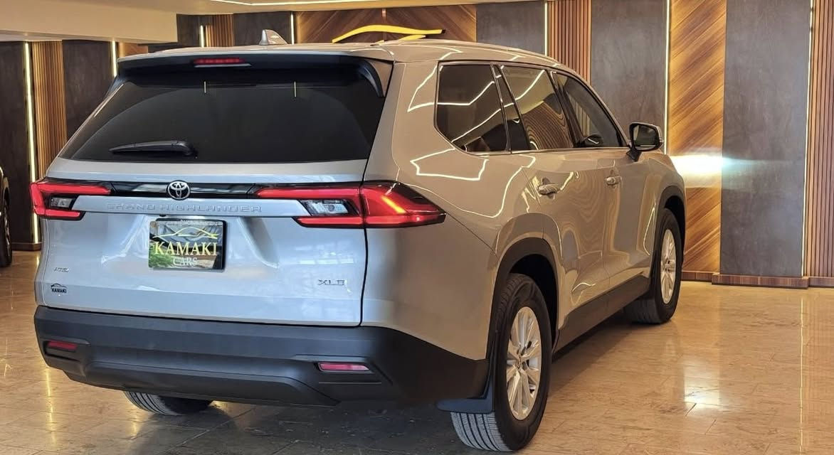 السياره دهوك كلين تايتل
للبيع او المراوس 
السعر41000$ وبيها مجال 

تويوتا كراند هايلاندر 2024 ماشية 35000 ميل بعدها زيرو

مواصفات XLE AWD
كشنات جلد وكهرباء 
دفع رباعي
تدفئة بالكشنات
تدفئة بالستيرن
7 راكب 
شاشة كبيره وعدادات شاشة
بصمة تشغيل وابواب
تبريد 3 مناخات 
3 قطع تبريد 
وضعيات قياده
هاندبريك بصمة
لايت اوتو
لايت زينون 
صندوق كهربائي
بردات حلفية
محافظة على المسار
نقاط عمياء
رادارات امامية وجانبية وخلفية
اوتو ستوب 
                    ***********واتساب 📞📞📍ب دهوك
